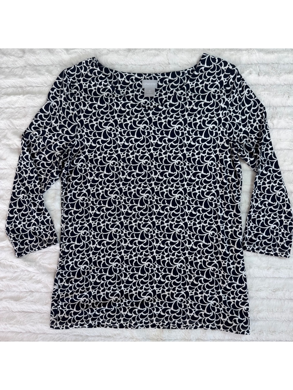 NWOT Chico's Navy & White Floral Patterned 3/4 Sleeve Top Size 0 (4/6)